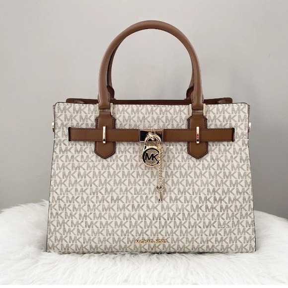 MICHAEL KORS Hamilton Medium Vanilla Monogram Signature Crossbody NS Tote $558 - Picture 2 of 13